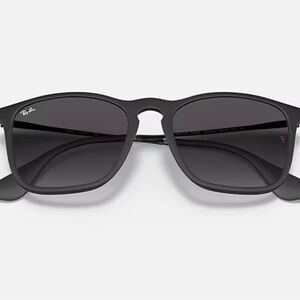 Ray-Ban Chris Matte Black Square Sunglasses - Classic Men's Accessory